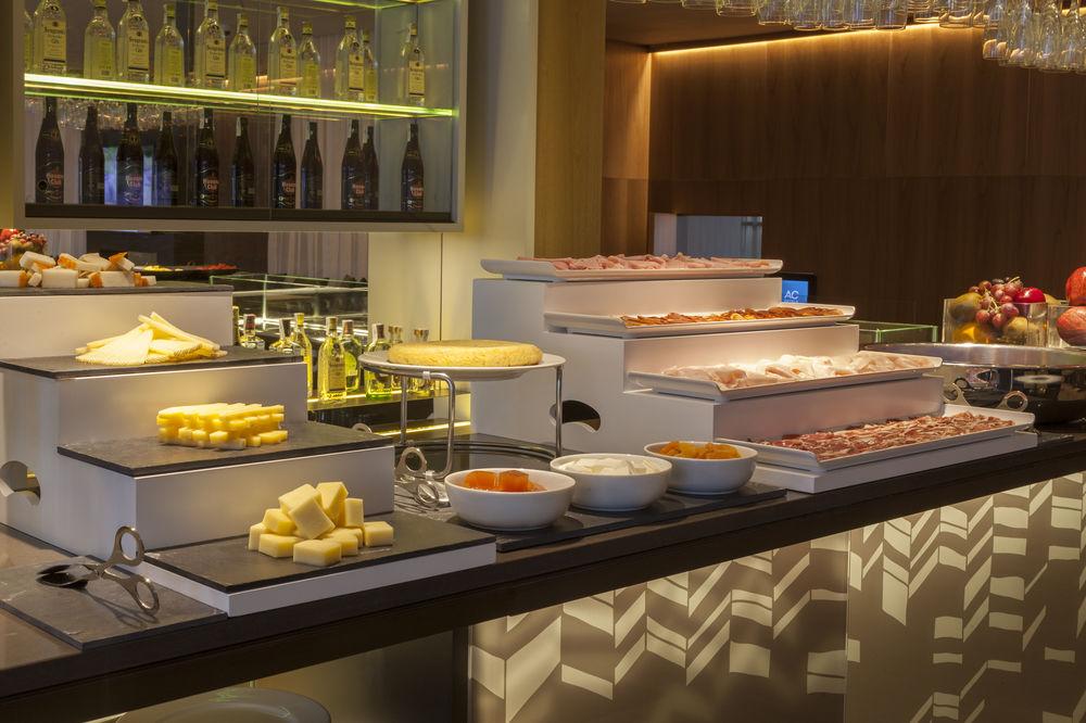 Ac Hotel Diagonal L'Illa By Marriott Barcelona Exterior photo