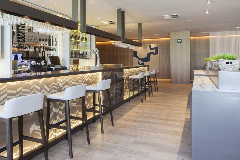 Ac Hotel Diagonal L'Illa By Marriott Barcelona Exterior photo