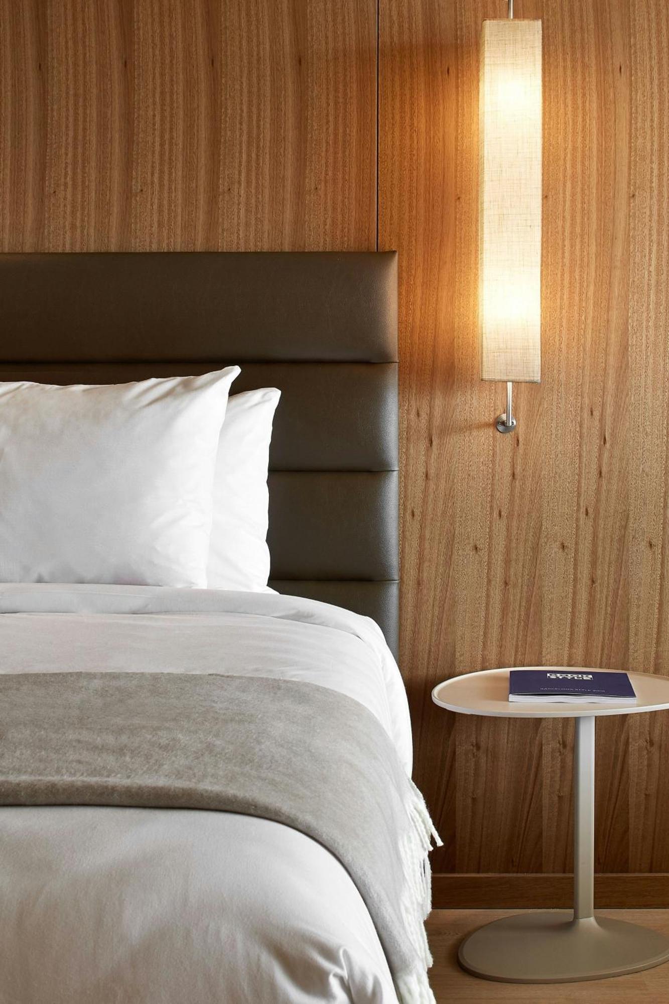 Ac Hotel Diagonal L'Illa By Marriott Barcelona Exterior photo