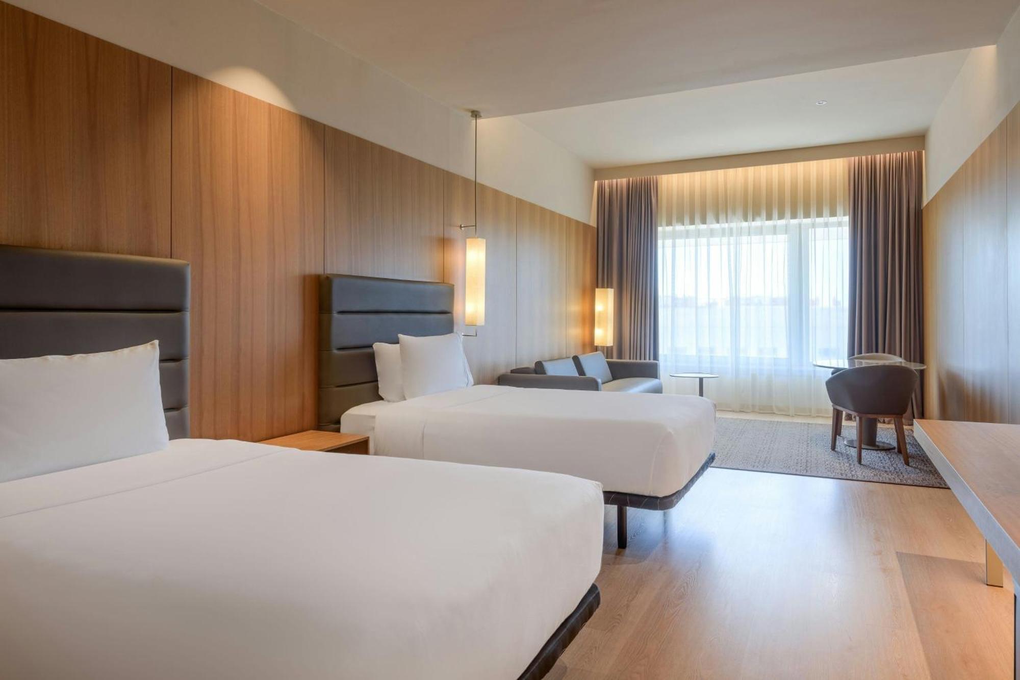Ac Hotel Diagonal L'Illa By Marriott Barcelona Exterior photo