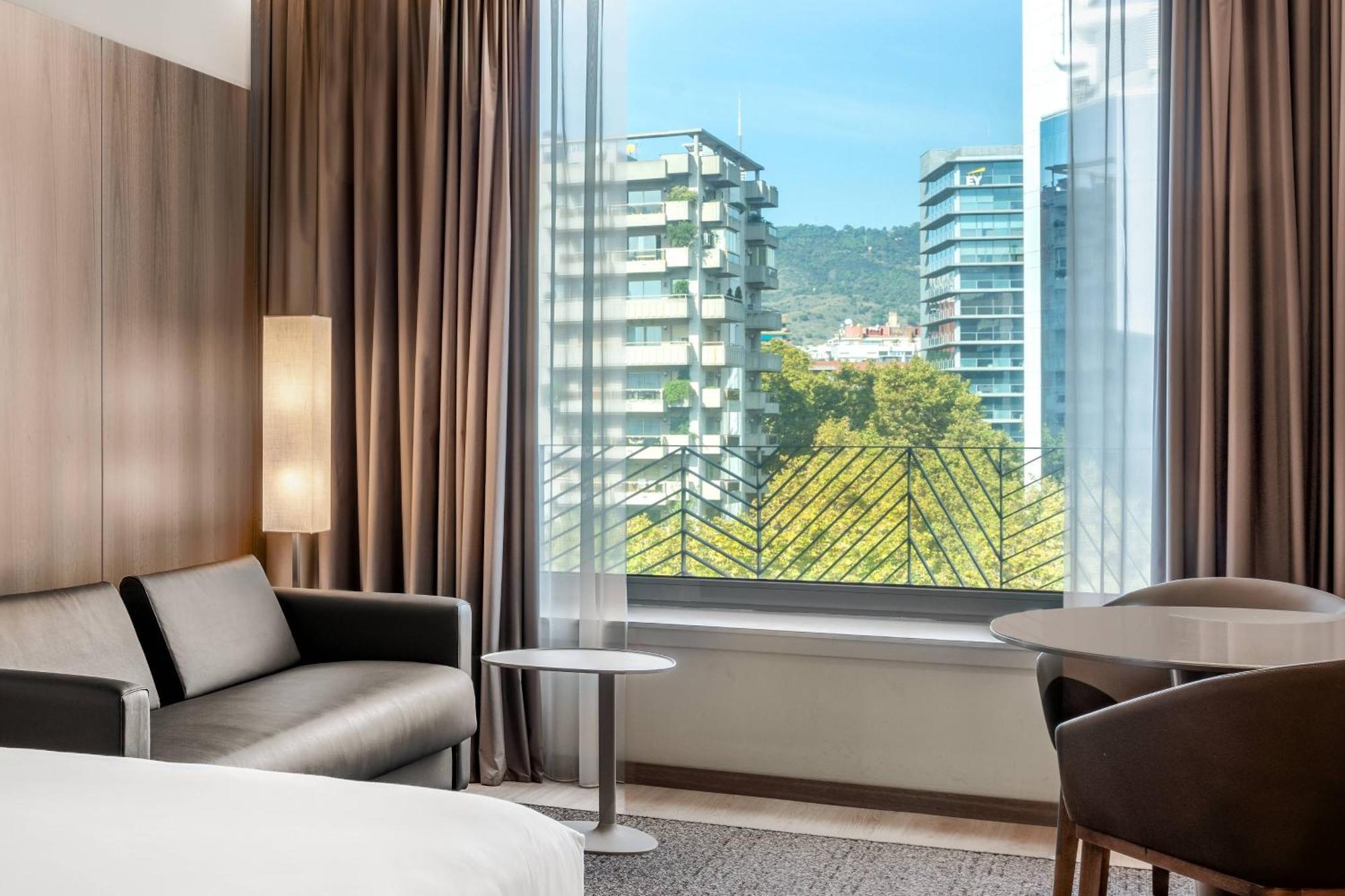 Ac Hotel Diagonal L'Illa By Marriott Barcelona Exterior photo